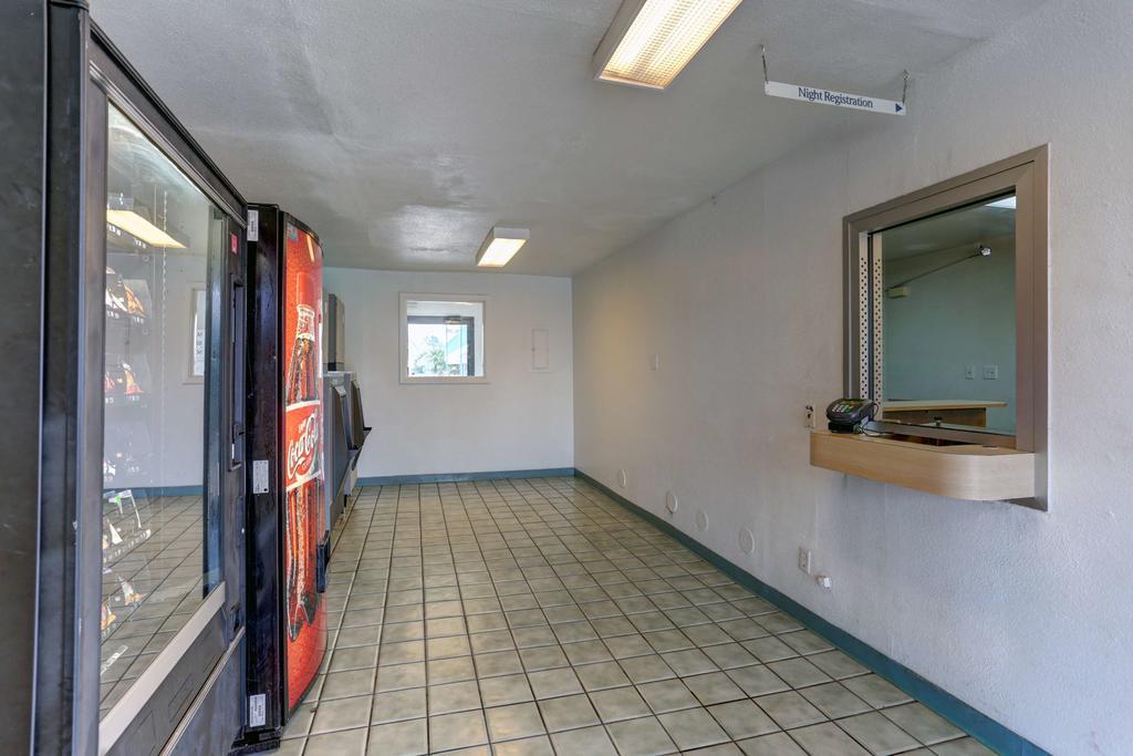 Econo Lodge West Memphis Luaran gambar